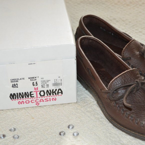 Minnetonka Moccasin - Picture 4 of 5